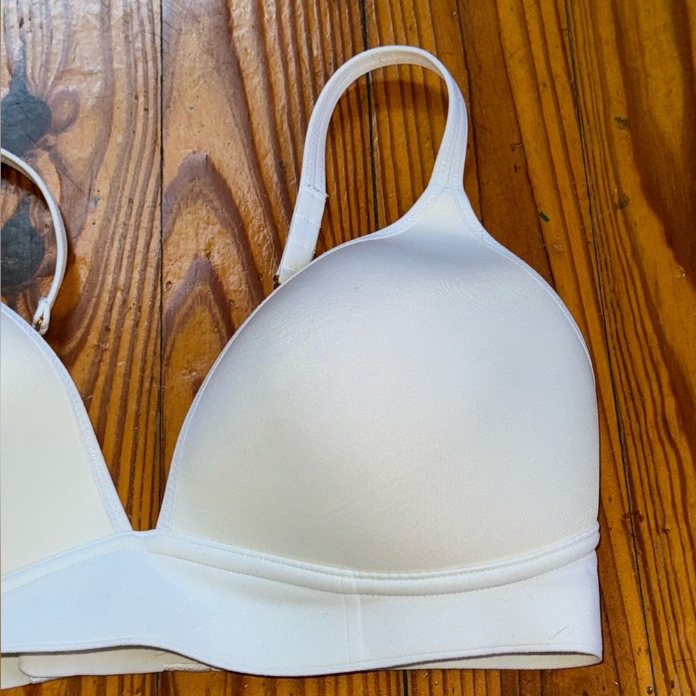 34D Aerie Real Me Full Coverage Wireless lightly lined bra - Picture 3 of 8